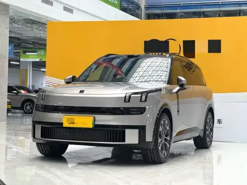 Lynk & Co 900, 2025