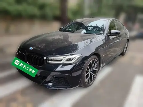 BMW 5-Series, 2022
