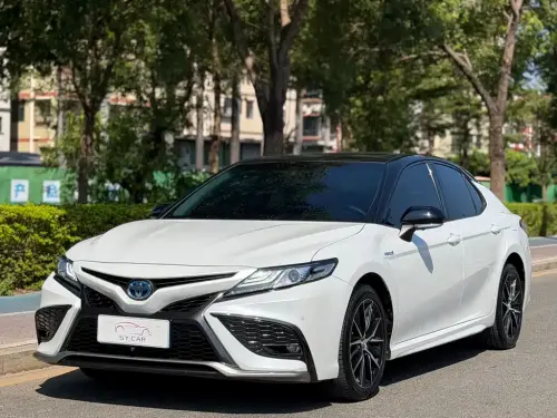 Toyota Camry, 2023