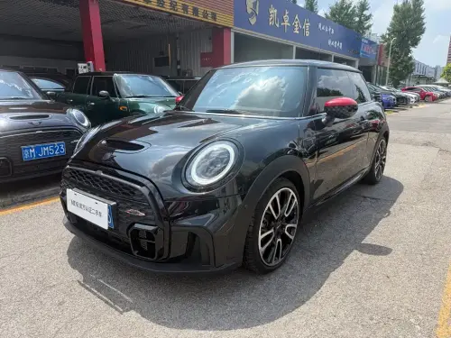 Mini MINI, 2024
