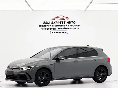 Volkswagen Golf, 2022
