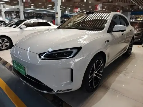 AITO M5, 2025