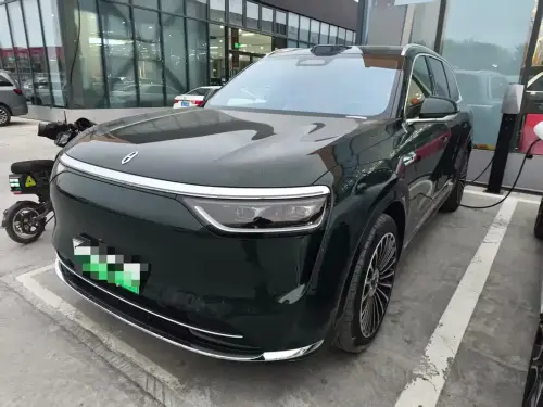 AITO M8, 2025