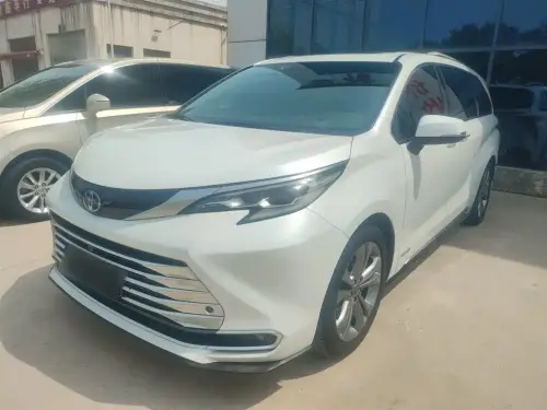 Toyota Sienna, 2023
