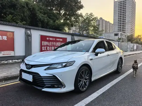 Toyota Camry, 2022