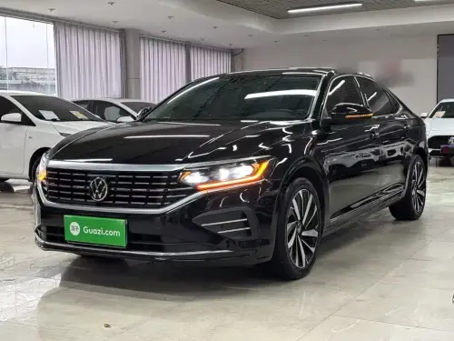 Volkswagen Passat, 2023