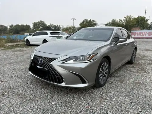 Lexus ES, 2021