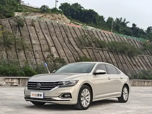 Volkswagen Passat, 2021