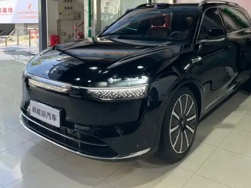 AITO M9, 2025