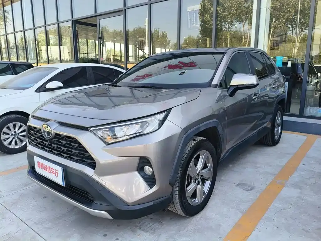 Toyota RAV4, 2021