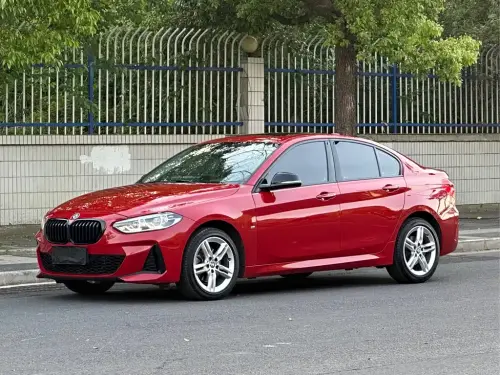 BMW 1-Series, 2022