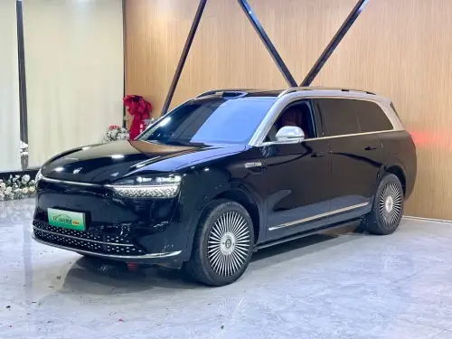 AITO M9, 2025
