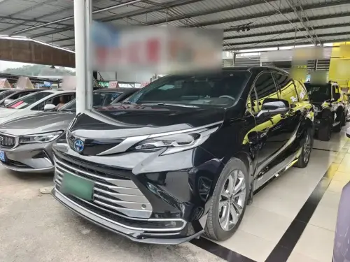 Toyota Sienna, 2023