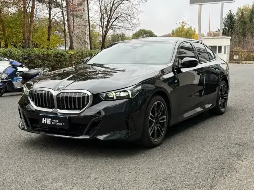 BMW 5-Series, 2024