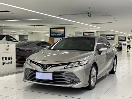 Toyota Camry, 2020