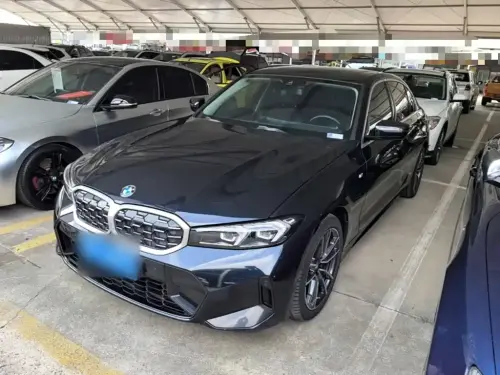 BMW 3-Series, 2022
