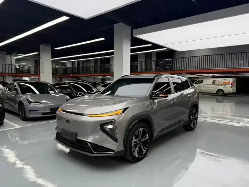 Geely L7, 2025