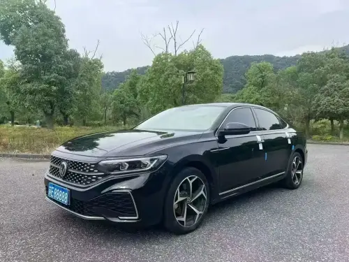 Volkswagen Passat, 2023
