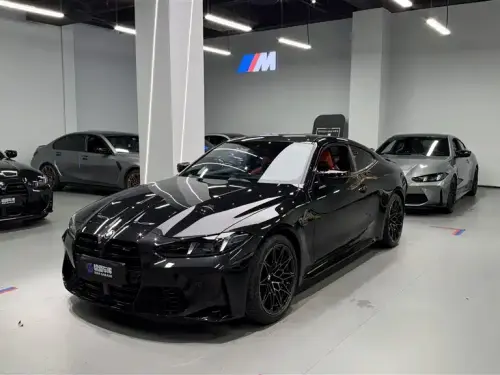 BMW 4-Series M, 2025
