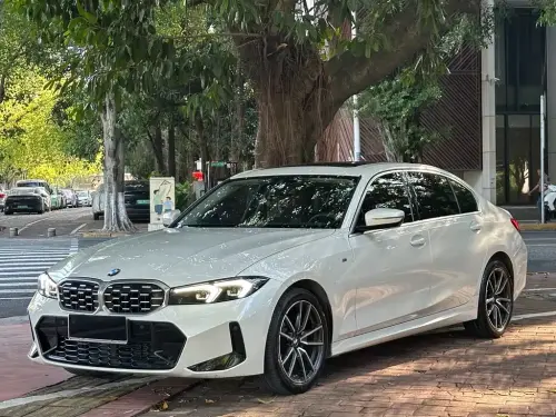 BMW 3-Series, 2023