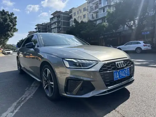Audi A4, 2022