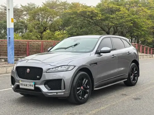 Jaguar F-PACE, 2020