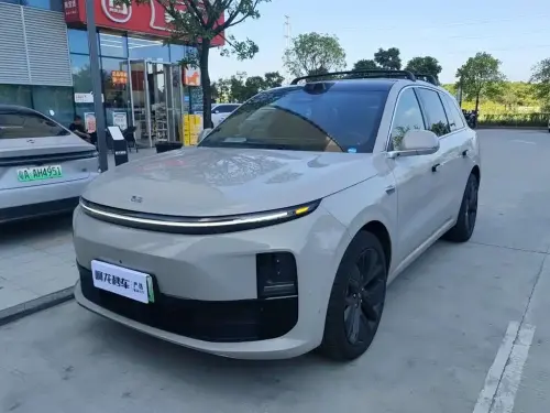 Li Auto L6, 2025