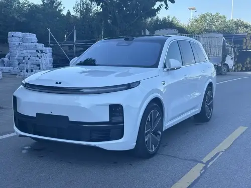 Li Auto L8, 2025