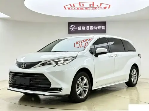 Toyota Sienna, 2024