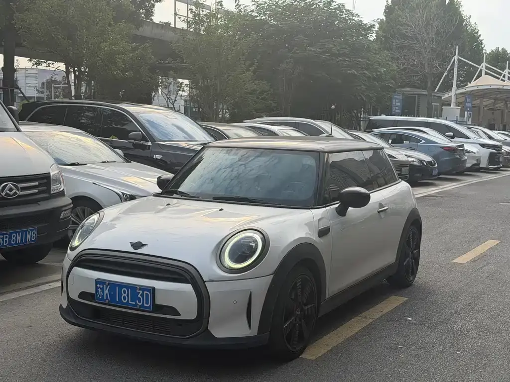 Mini MINI, 2023