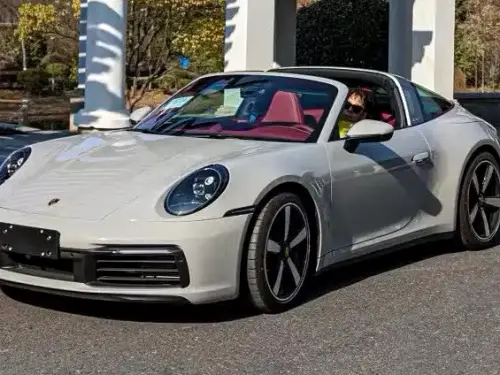 Porsche 911, 2024