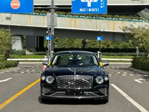 Bentley Flying Spur, 2026