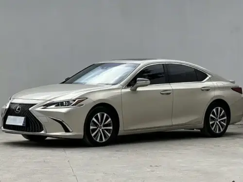 Lexus ES, 2020