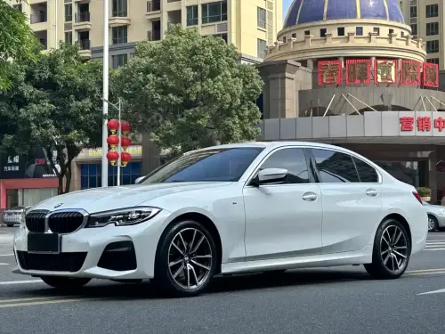 BMW 3-Series, 2021