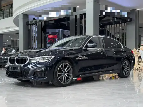 BMW 3-Series, 2022