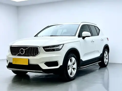 Volvo XC40, 2022