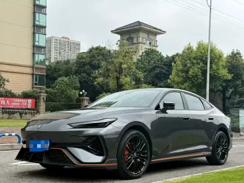 Changan UNI-V, 2025