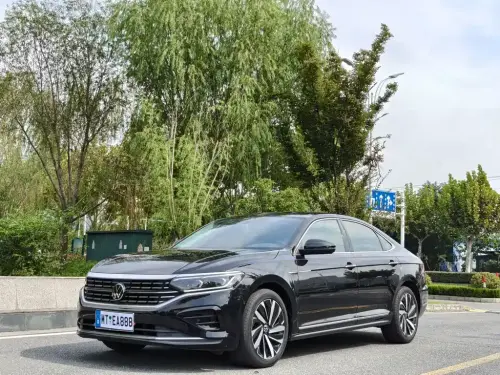 Volkswagen Passat, 2022
