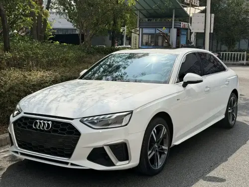 Audi A4, 2021