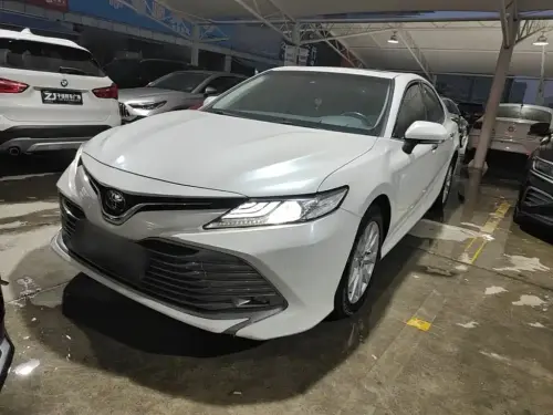 Toyota Camry, 2020