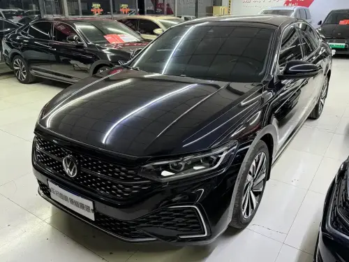 Volkswagen Passat, 2021