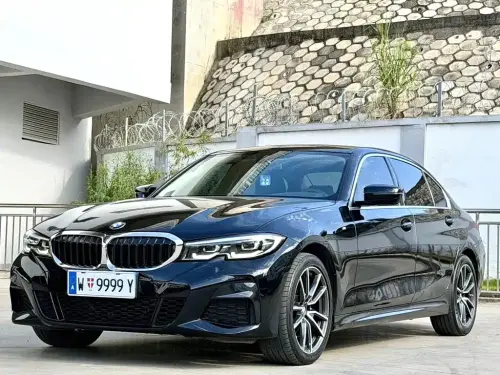 BMW 3-Series, 2022