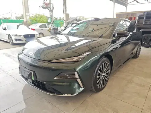 Geely Galaxy Xingyao 8, 2025