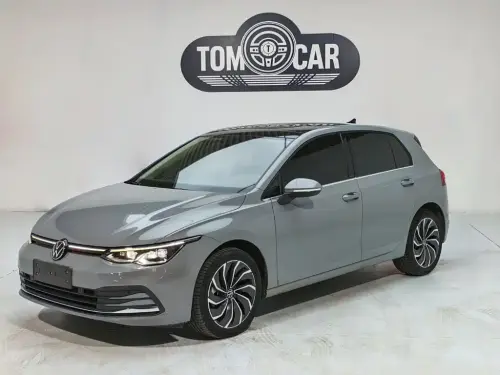 Volkswagen Golf, 2024