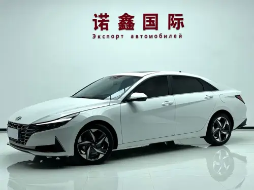 Hyundai Elantra, 2023