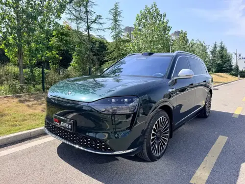 AITO M9, 2025