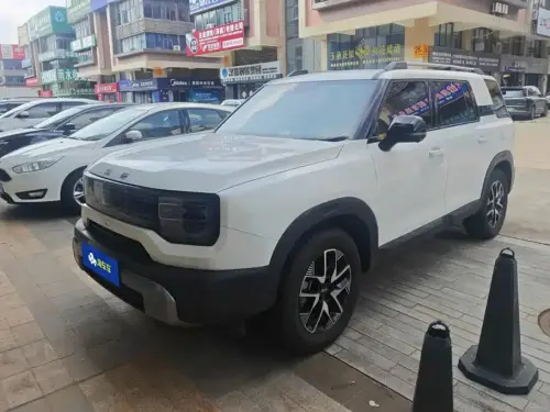 BAW BJ30, 2025