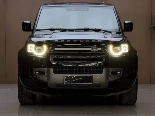 Land Rover Defender, 2023