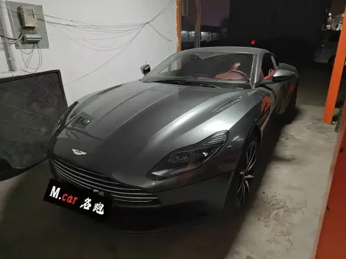 Aston Martin DB11, 2020