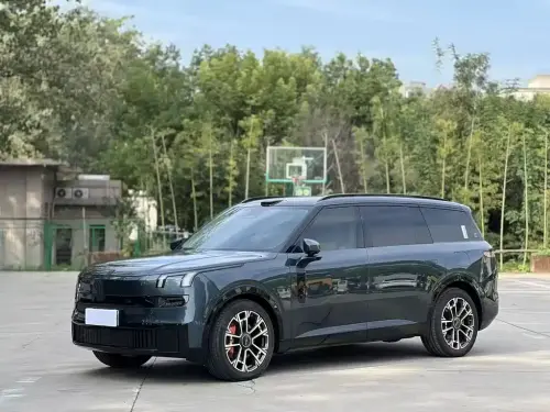 Lynk & Co 900, 2025